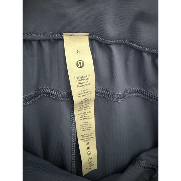 lululemon Beyond the Studio Joggers, Size 6, Water Drop - Picture 8 of 10